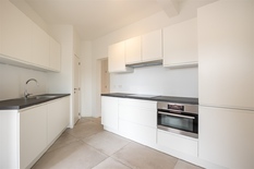 ANTWERPEN/WILRIJK - Park Den Brandt: Recently renovated 2-bedroom flat. EPC label B.

This renovated, ready-to-use flat (123m²) is located on the 5° floor of the Dikke Mee residence.  
Ideally located near Park Den Brandt, Nachtegalenpark and Middelh