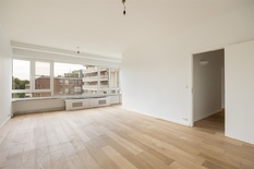 ANTWERPEN/WILRIJK - Park Den Brandt: Recently renovated 2-bedroom flat. EPC label B.

This renovated, ready-to-use flat (123m²) is located on the 5° floor of the Dikke Mee residence.  
Ideally located near Park Den Brandt, Nachtegalenpark and Middelh