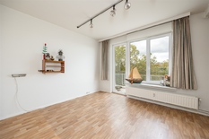 WILRIJK - Sneeuwbeslaan: Spacious flat with 4 bedrooms, terrace and garage box.

This spacious flat (approx 181m²) is located on the 5° floor. 
Ideally located close to shops, schools, hospital and within walking distance of Park Den Brandt, Nachtega