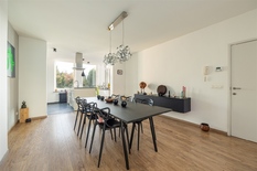 WILRIJK - Park Den Brandt: Characterful, ready-to-use 3-bedroom flat in Art-Déco building in prime location. EPC-label B.

Located on the 1st floor of a well-maintained building, this flat combines charm with modern comfort. 
It is located a stone's t